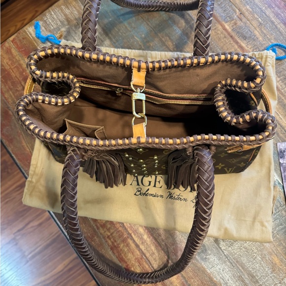 Boho Louis Vuitton - Picture 2 of 11